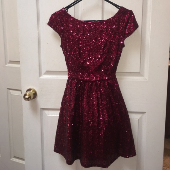 B Darlin Dresses & Skirts - B. Darlin Red Sequin Dress